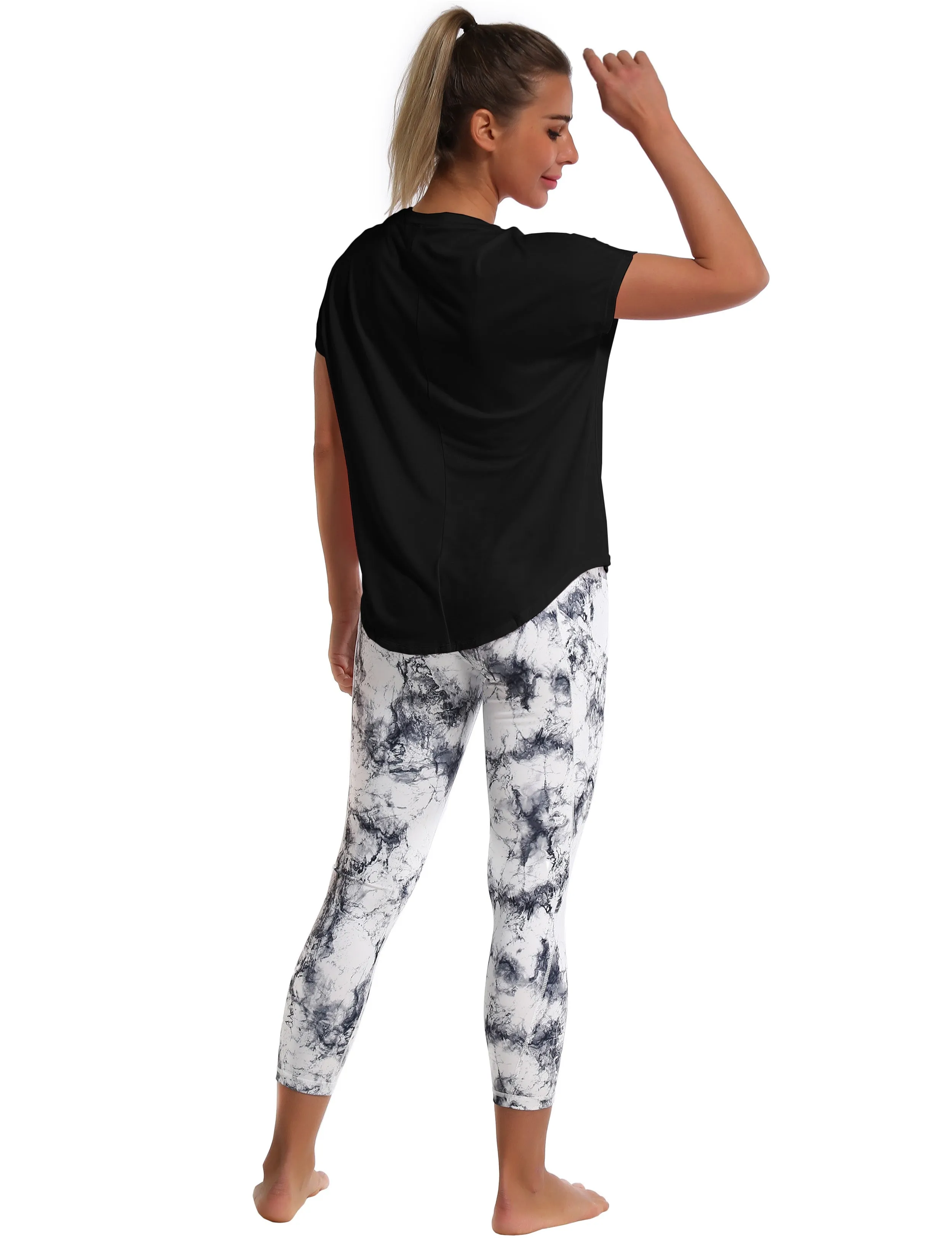 Hip Length Short Sleeve Shirt black_Jogging