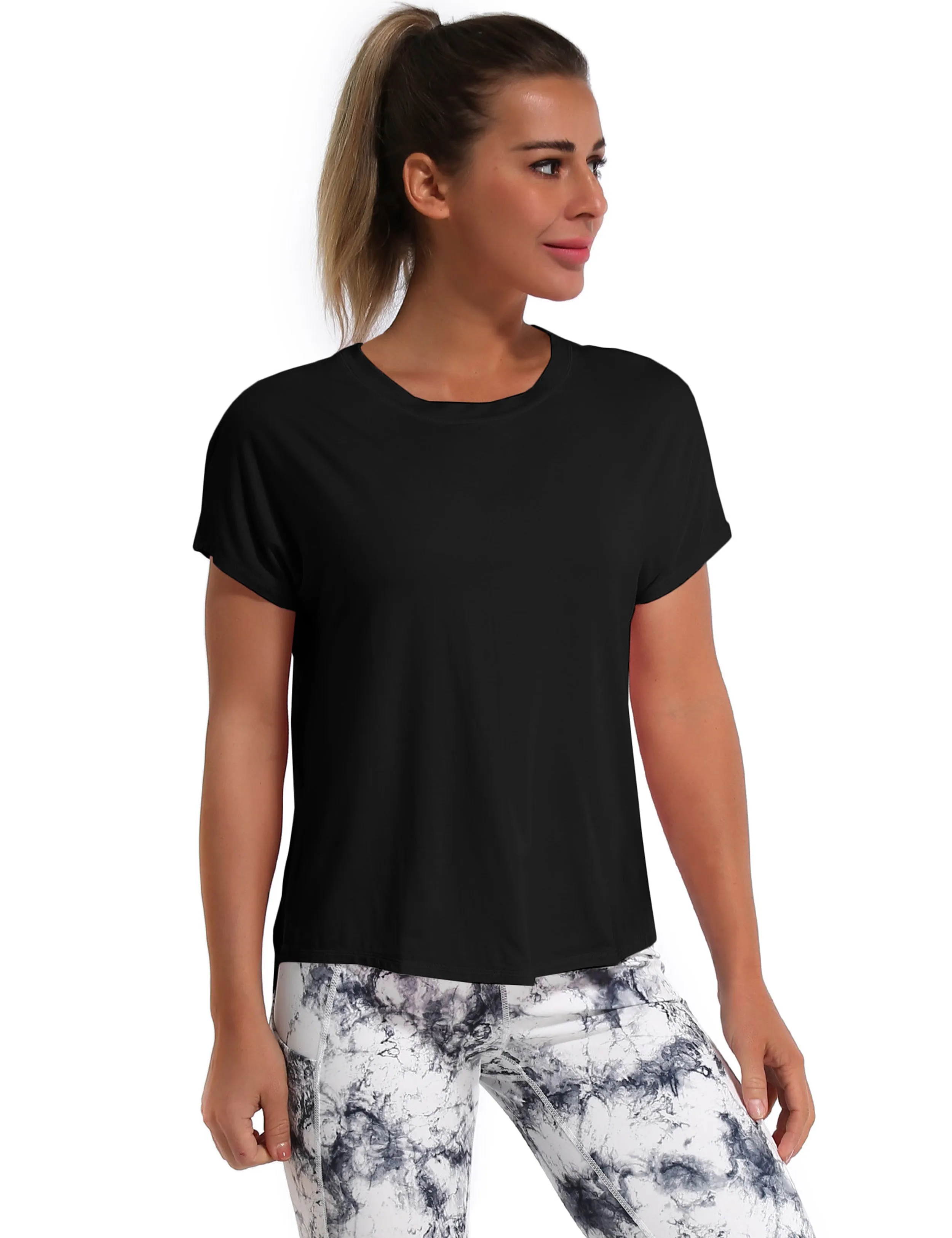 Hip Length Short Sleeve Shirt black_Jogging