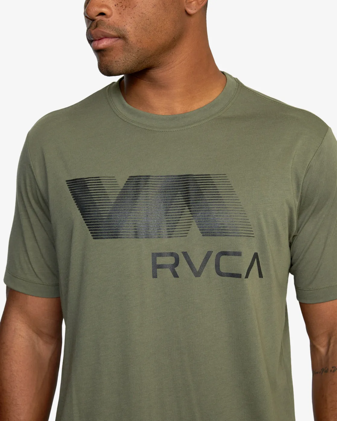 VA RVCA Blur Short Sleeve Performance Tee - Olive